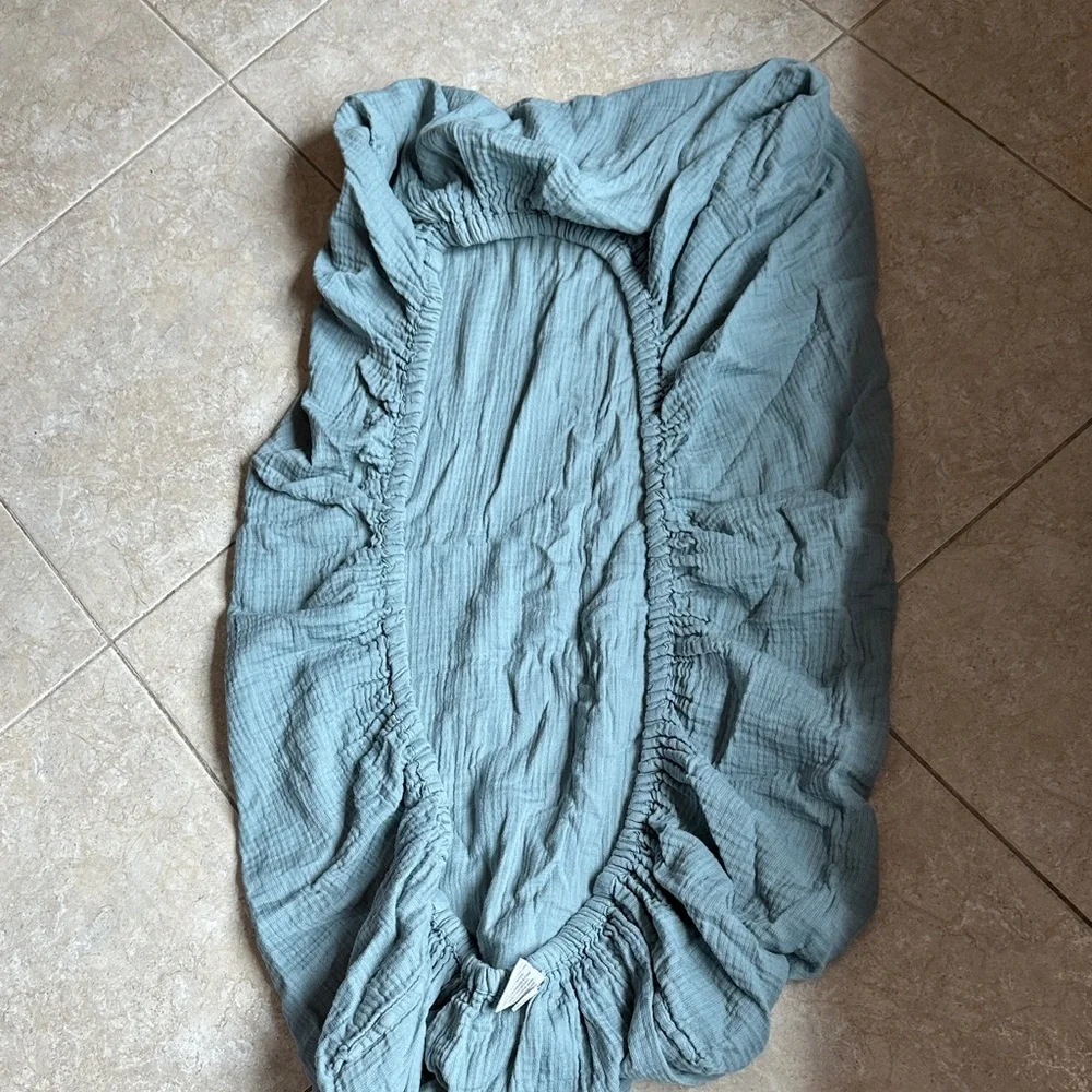 RH baby Light Blue Cotton crib fitted sheet